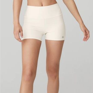 Alo Yoga 3" High-Waist Airlift Short